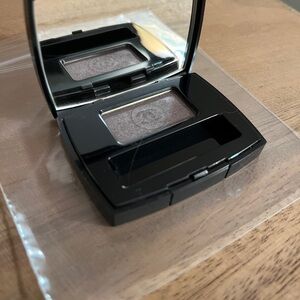 Chanel Ombre Essentielle Soft Touch Eyeshadow in the shade 87 Taupe Grisé.